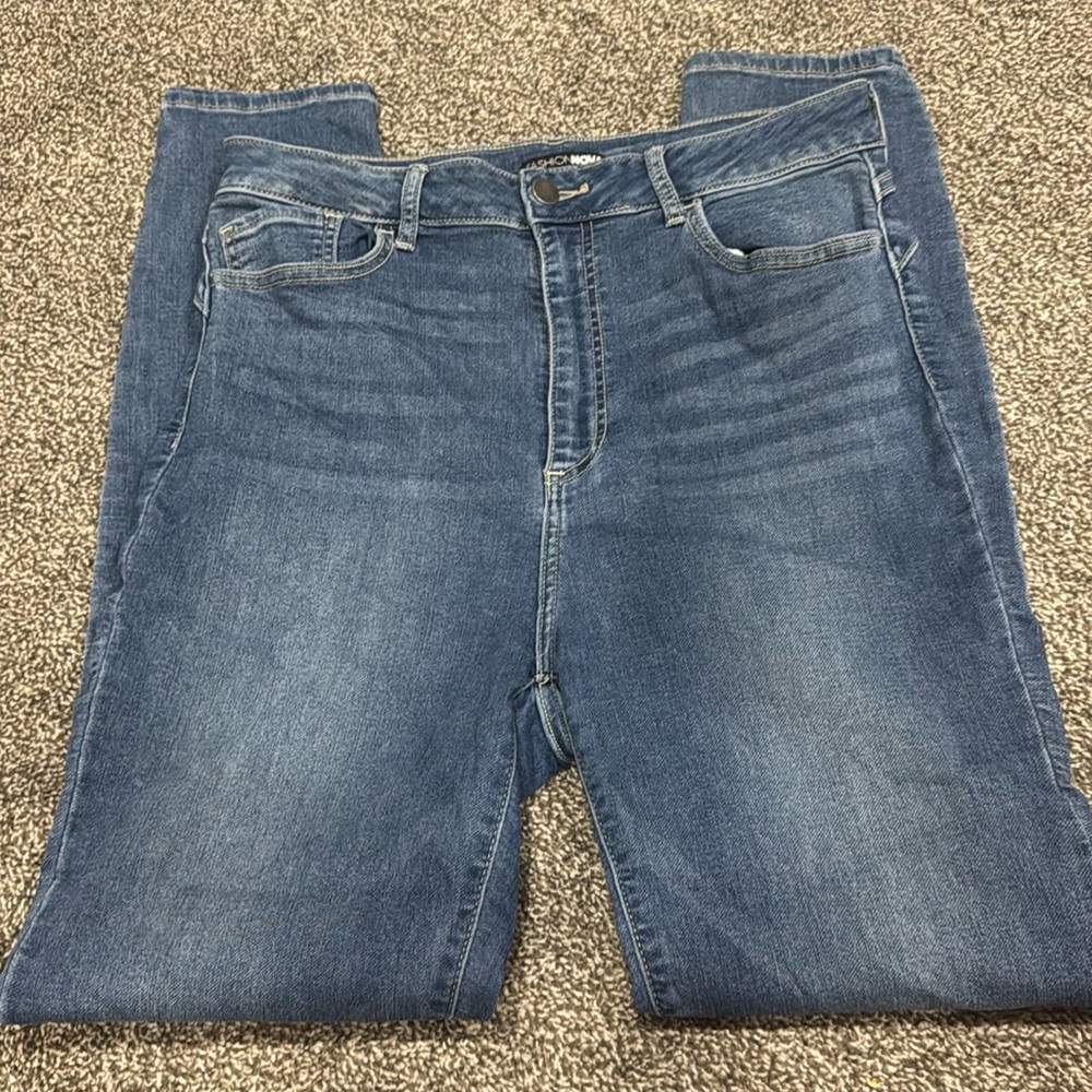 Fashion nova jeans
